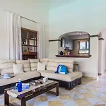 Villa Victoria Luz by Villa Plus