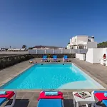 Villa Pebbles by Villa Plus