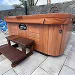 Eslanzarote Villa Tony, heated pool, jacuzzi