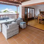 Villa Peaky