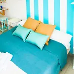 La casita azul de famara
