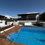 Villa 64, Vista Lobos, Private Heated Pool X Jacuzzi, Playa Blanca