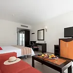 Hotel Lanzarote Village