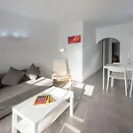 Lava Teneguia, 5 Guests In 2 Bedrooms