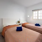 Lava Teneguia, 5 Guests In 2 Bedrooms