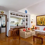 2Br Beach House - Solarium & Shower Terrace - 12