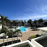 Casa Feliz - One Bedroom Central Apartment With Communal Pool