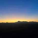 Famara, Apto. En Zona Tranquila A 200M Del Mar.