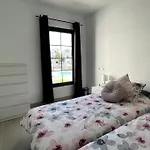 Casa Feliz - One Bedroom Central Apartment With Communal Pool