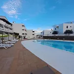 Comfortable Cleo Apartment With Large Terrace