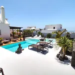 Villa Canis