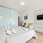 Villa Flora - Vipvipvillas