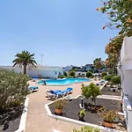Apartment Oceanic Breeze Share Pool By Pvl