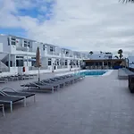 los gracioseros puerto del carmen luxury