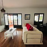 Casa Lola