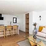Luxury Beach Views 2Br House - Private Parking