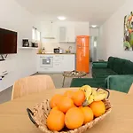Orange Volcano - Pool, Gym And Activities In Sport Center Fariones Included