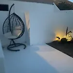 Private Loft-Sea Views-Jacuzzi