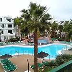 Lovely Apartment Mira With Pool