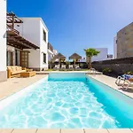 Villa Dacil