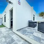 Cozy Bungalow Next To The Beach