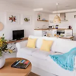Casa Charcon Bajo, En Primera Linea De Mar - Best Villas Lanzarote
