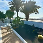 Luxury Villa Sea Front -La Orilla