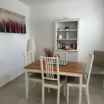 Los Gracioseros Apt 207