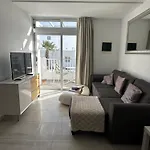 Los Gracioseros Apt 207