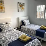 Puerto Del Carmen Airconditioned 2Bed Poolside Apt