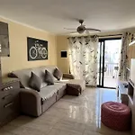 Casa Logan, 1 Bedroom Apartment With Communal Pool