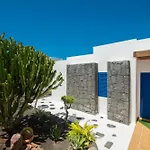 Villa Botanica - Spacious, Heated Pool And Bbq, Sunny Terrace, Garden & Mountain Views