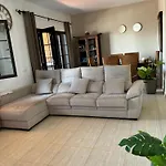 Casa Amplia Y Moderna De 3 Habitaciones En Complejo Con Piscina