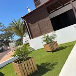 Casa Amplia Y Moderna De 3 Habitaciones En Complejo Con Piscina