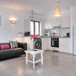 Las Brisas complex, Villa 104
