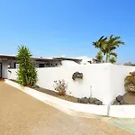 Villa Cielos by Villa Plus