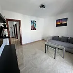 Apartamento De 2 Habitaciones En Arrecife