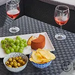 Villa Mauruuru - 10 Minutes Walking To Marina Rubicon, Heated Pool, Bbq & Office Space With Desk And High Speed Internet