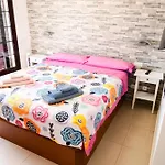 Beautiful And Luxurious Villa With Heated Pool And Free Wi-Fi In Playa Blanca.