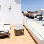 Beautiful And Luxurious Villa With Heated Pool And Free Wi-Fi In Playa Blanca.