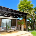 Kalufa Surf House