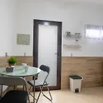 Vista Blanca Room 1