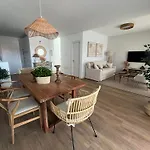 Serena Holiday Homes By Livvo