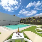 Villa Monarca