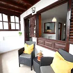 La Casa De Los Pitis