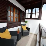 La Casa De Los Pitis