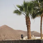Luxury Canarian Villa With Large Pool In Costa Teguise