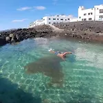 Gran Terraza 1 Minuto De Las Piscinas Naturales