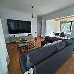 Zisw Villa