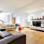 Charming Villa In Playa Blanca With Private Pool